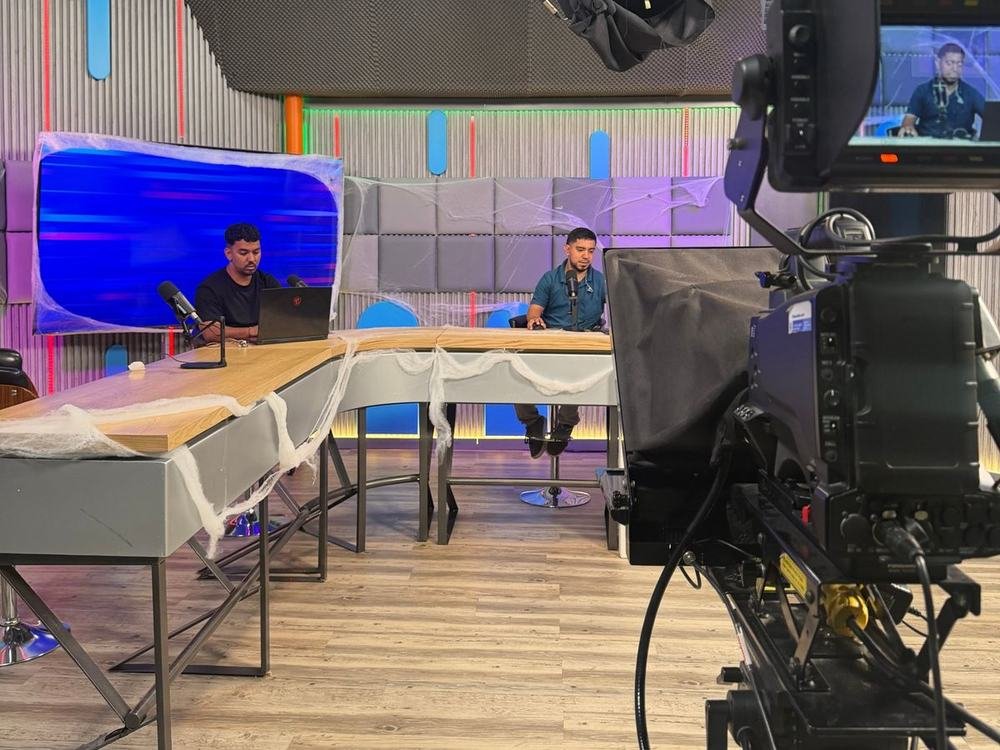 Set de Zona Mixta durante la grabación